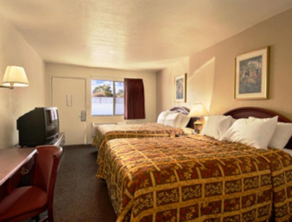 Park Avenue Inn & Suites image 16
